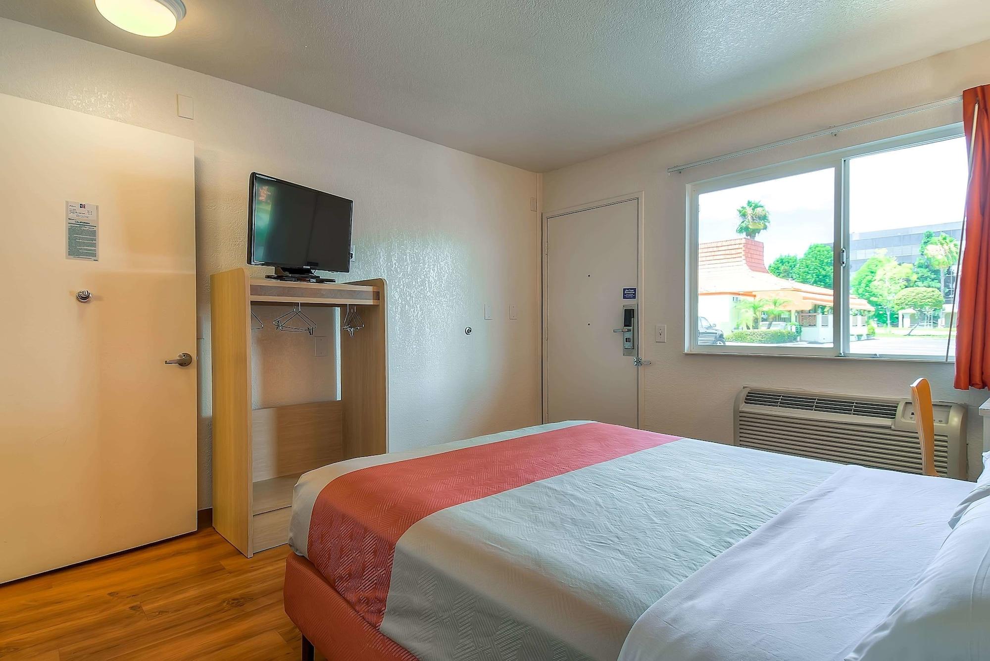 Motel 6-Westminster, Ca - South - Long Beach Area Esterno foto